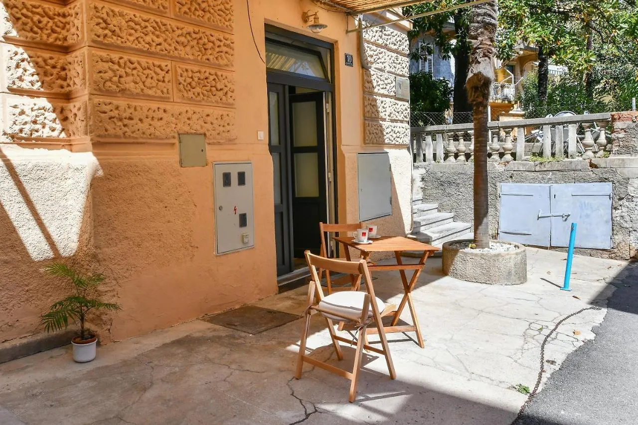 Apartment Rosenberger, Opatija Center With Parking Croazia